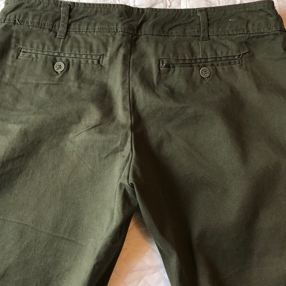The Limited Army Green Capris - Picture 3 of 4